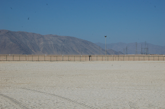 En el desierto de Atacama, en el norte de Chile, se concentra la mayor radiación del planeta, una de las ventajas del país para el desarrollo de la energía solar. Crédito: Marianela Jarroud/IPS